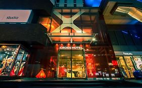 ครอส โฮเทล โอซาก้า